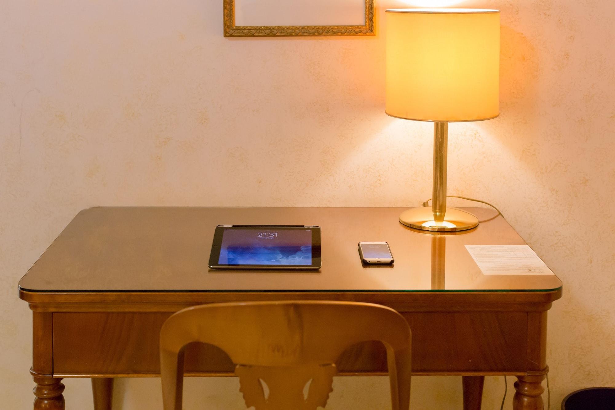 Mariano IV Palace Hotel Oristano Ngoại thất bức ảnh