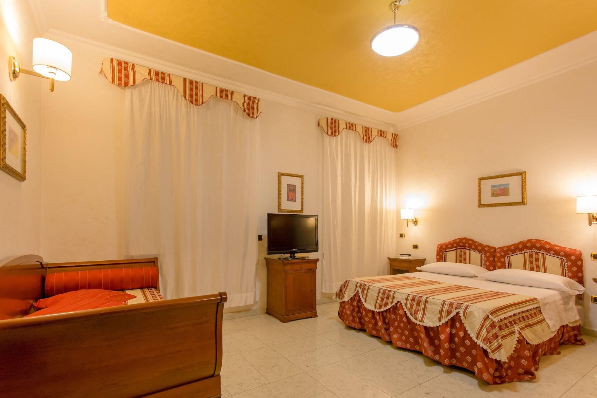 Mariano IV Palace Hotel Oristano Ngoại thất bức ảnh