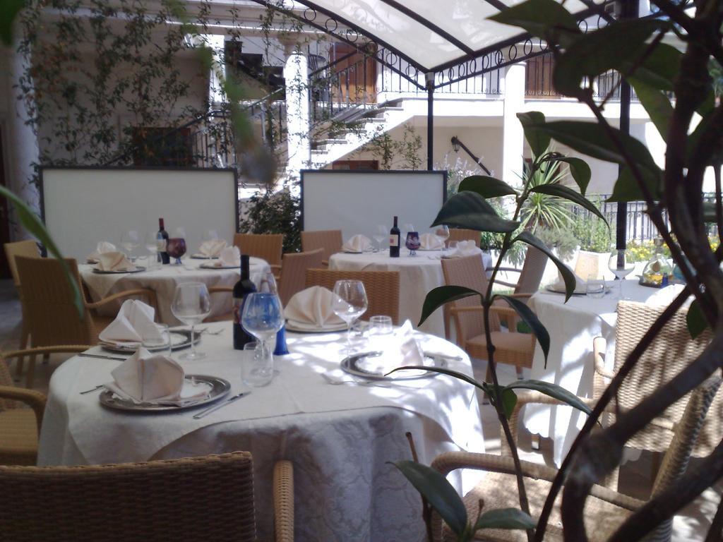 Mariano IV Palace Hotel Oristano Ngoại thất bức ảnh