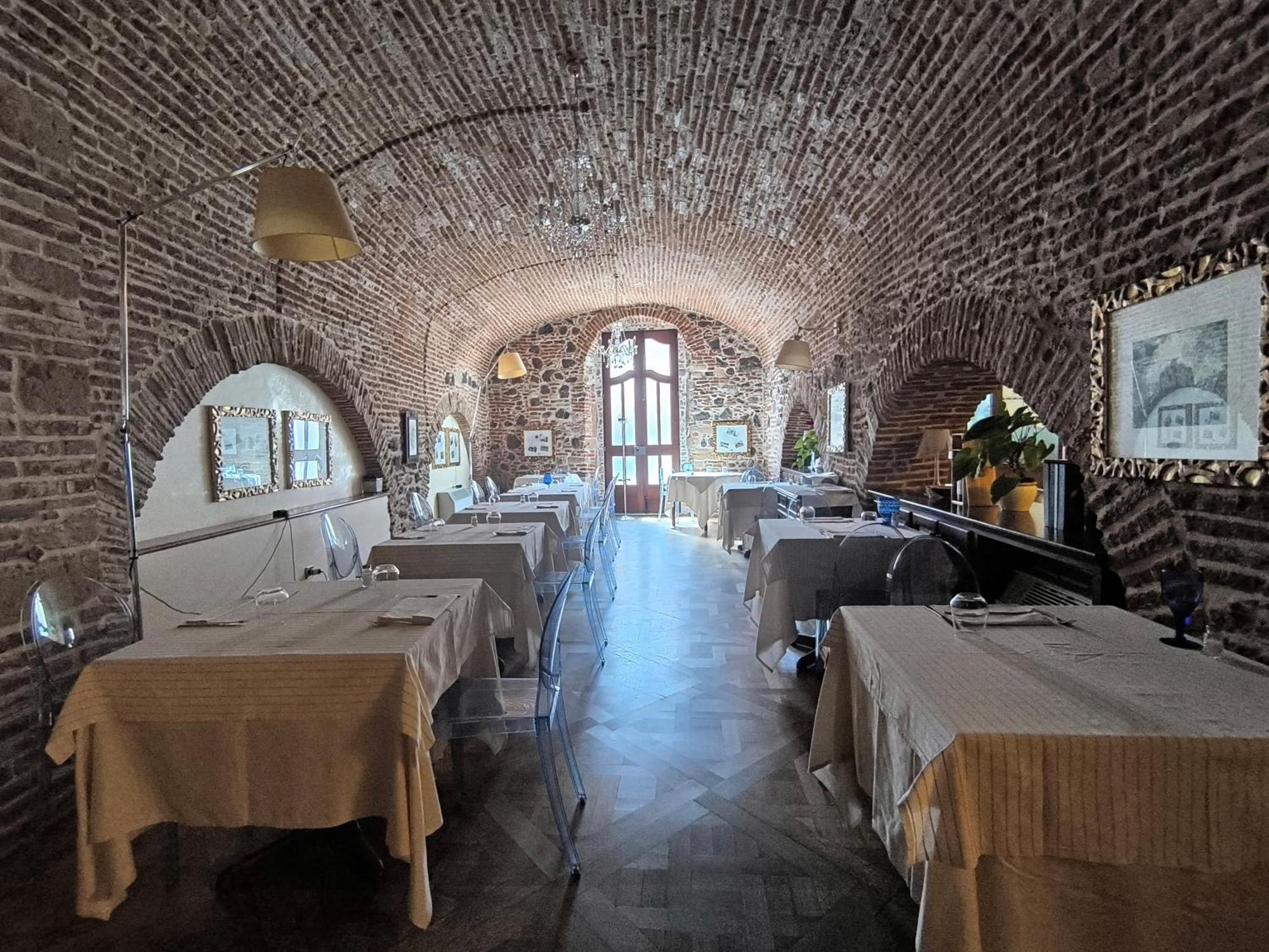 Mariano IV Palace Hotel Oristano Ngoại thất bức ảnh
