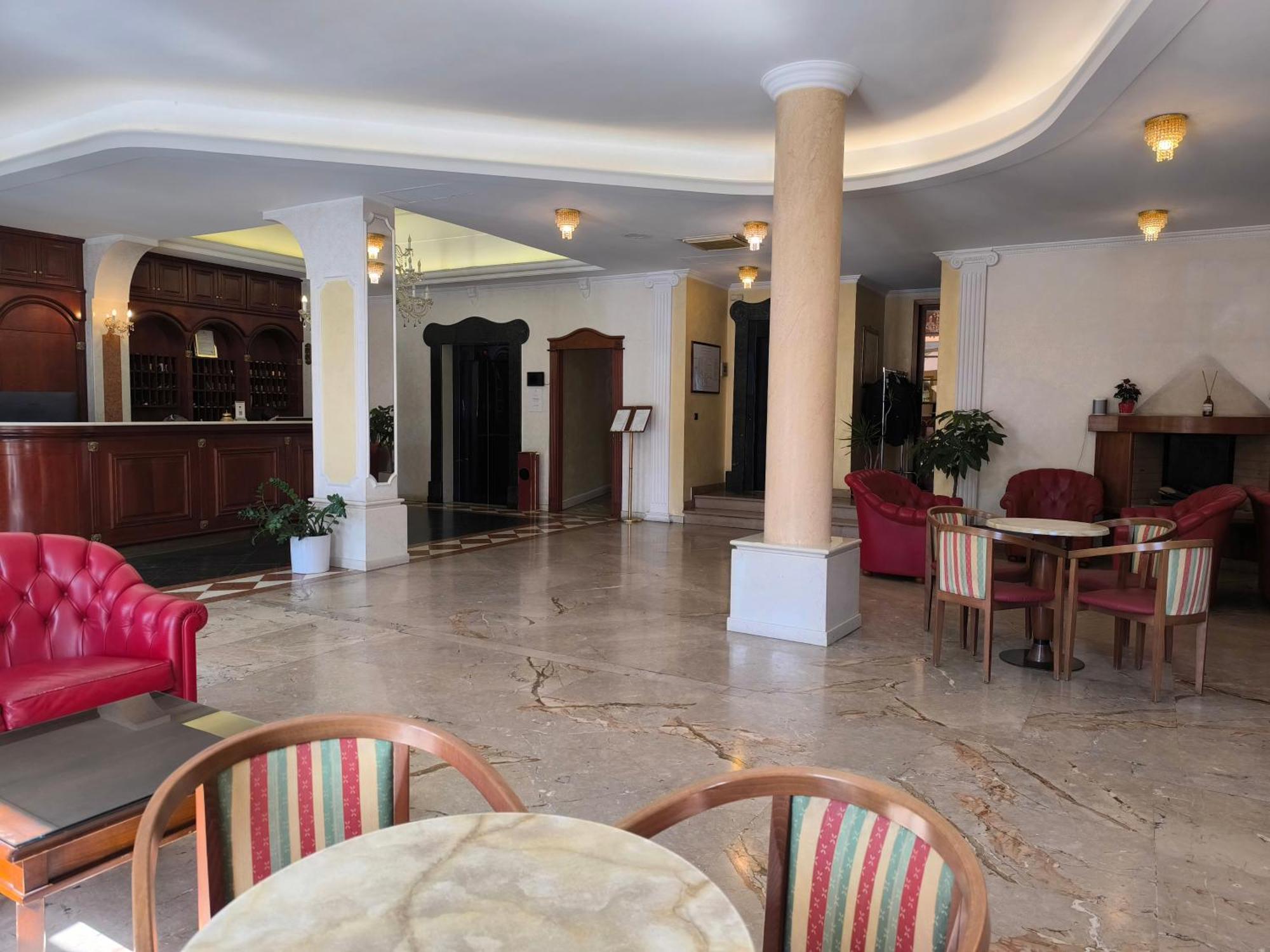 Mariano IV Palace Hotel Oristano Ngoại thất bức ảnh