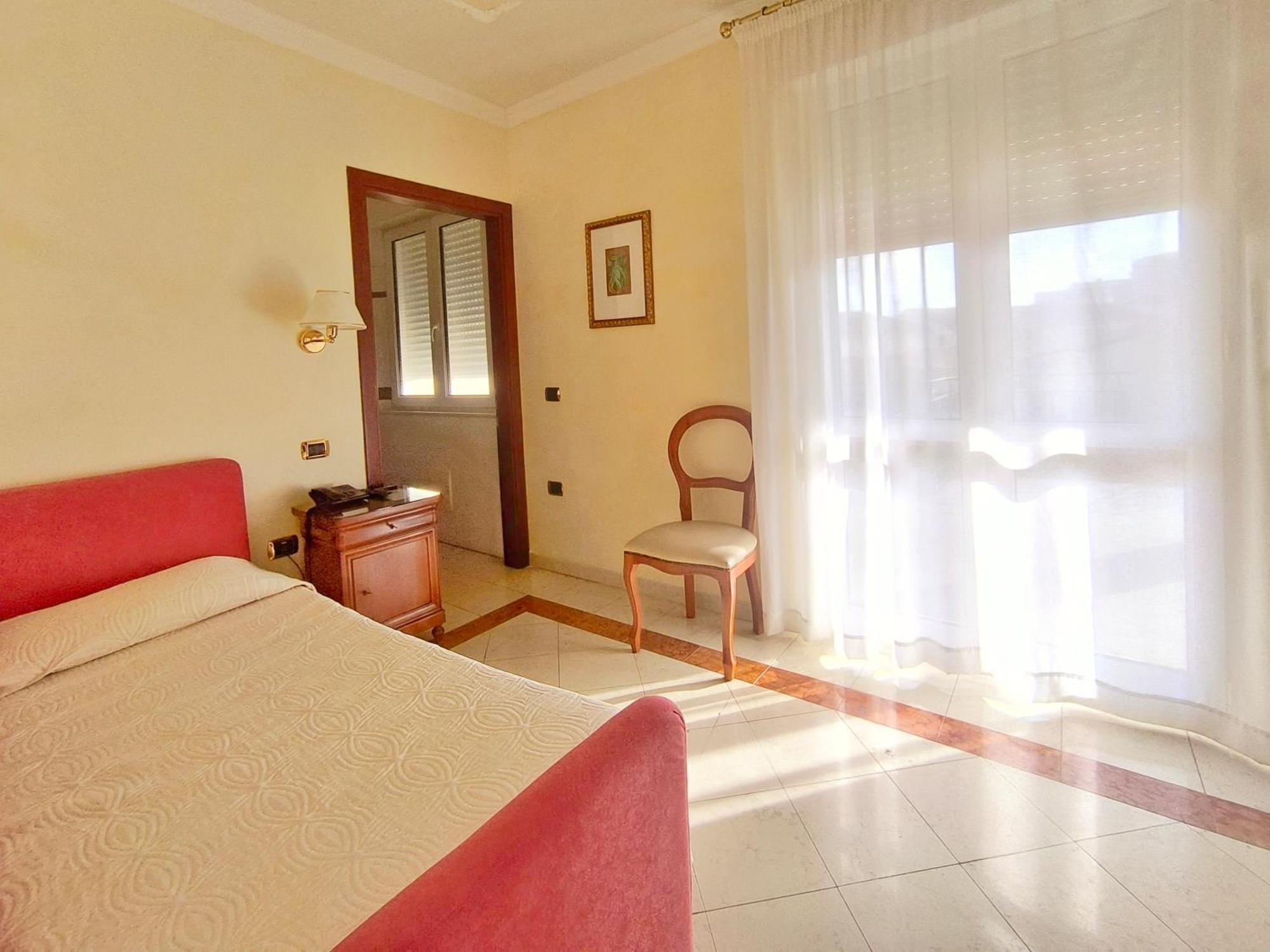 Mariano IV Palace Hotel Oristano Ngoại thất bức ảnh