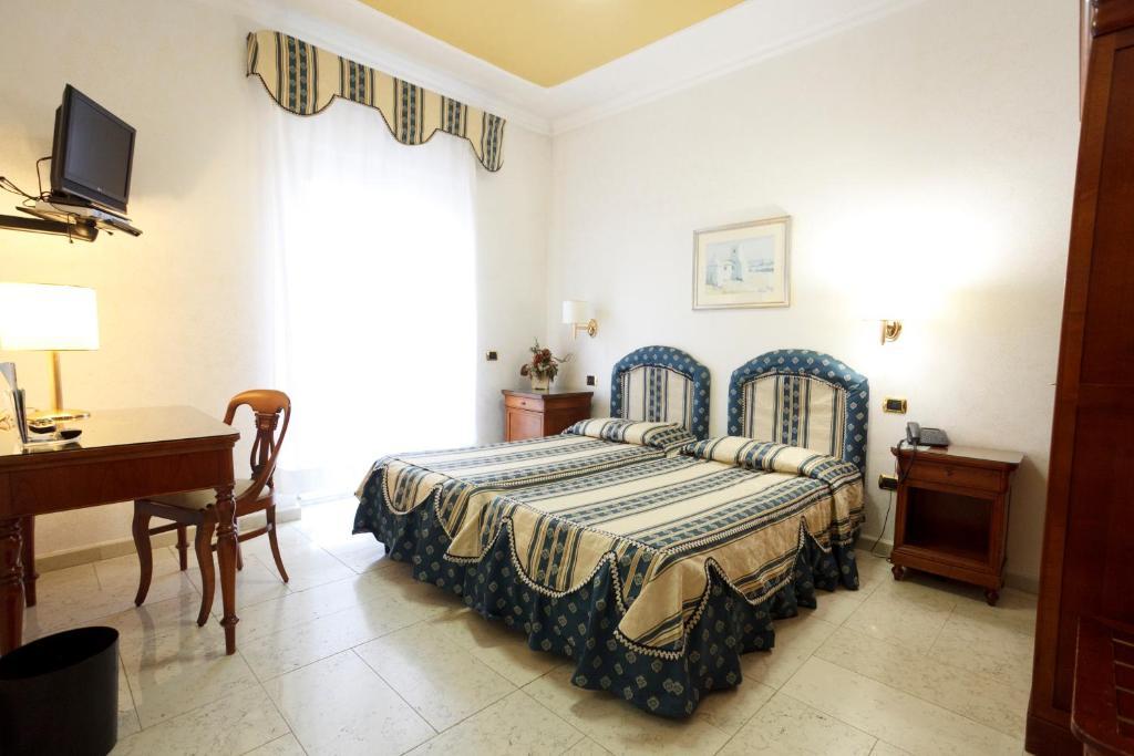 Mariano IV Palace Hotel Oristano Phòng bức ảnh