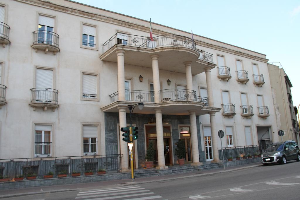 Mariano IV Palace Hotel Oristano Ngoại thất bức ảnh