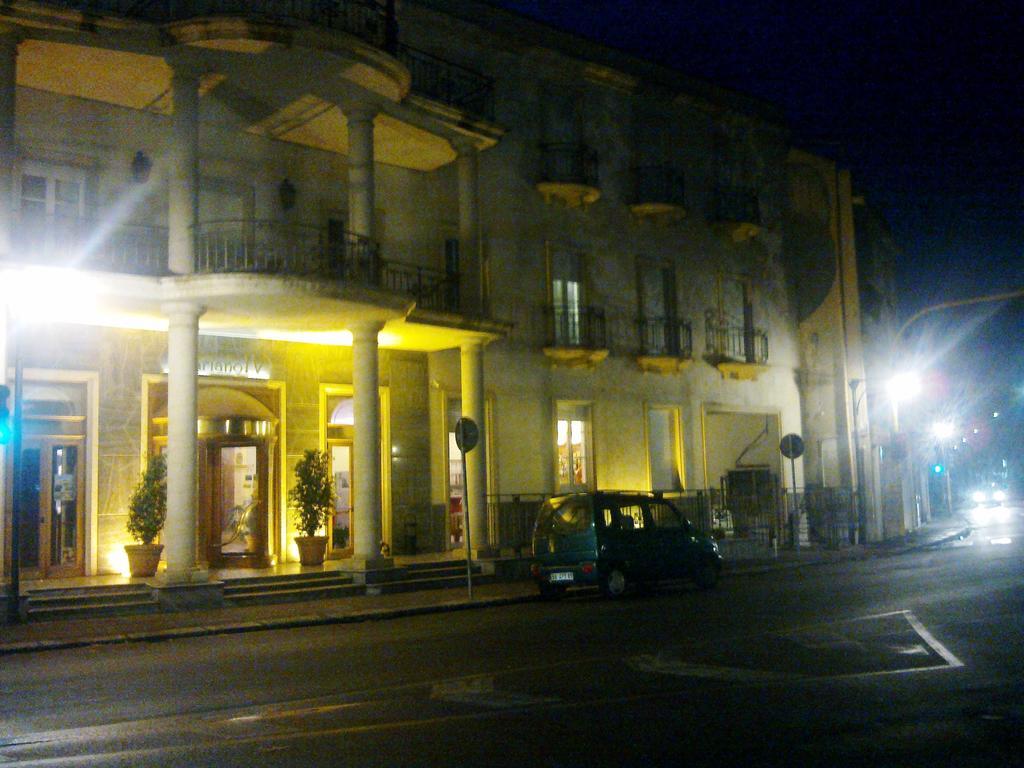 Mariano IV Palace Hotel Oristano Ngoại thất bức ảnh